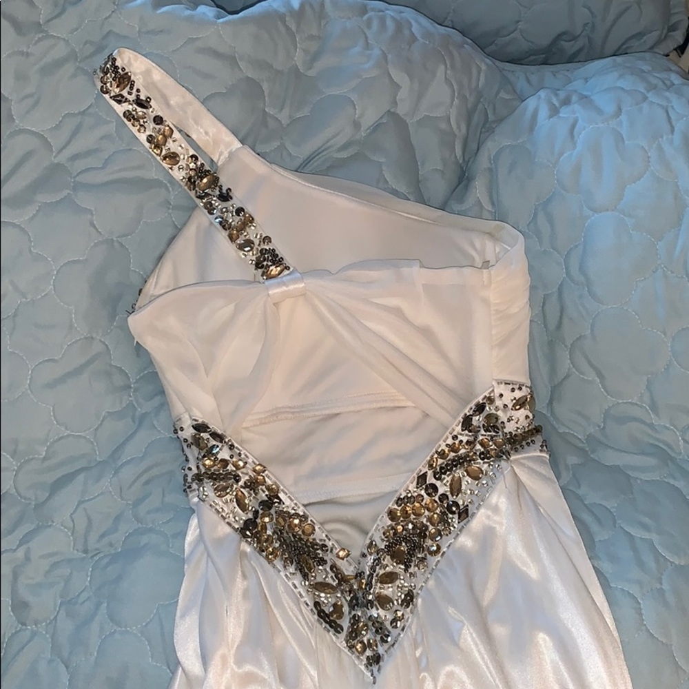 Prom dress - Picture 2 of 3